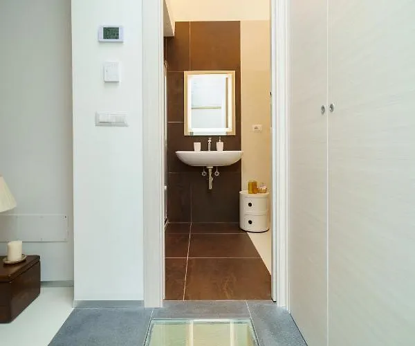 아파트 Habitat 72 *